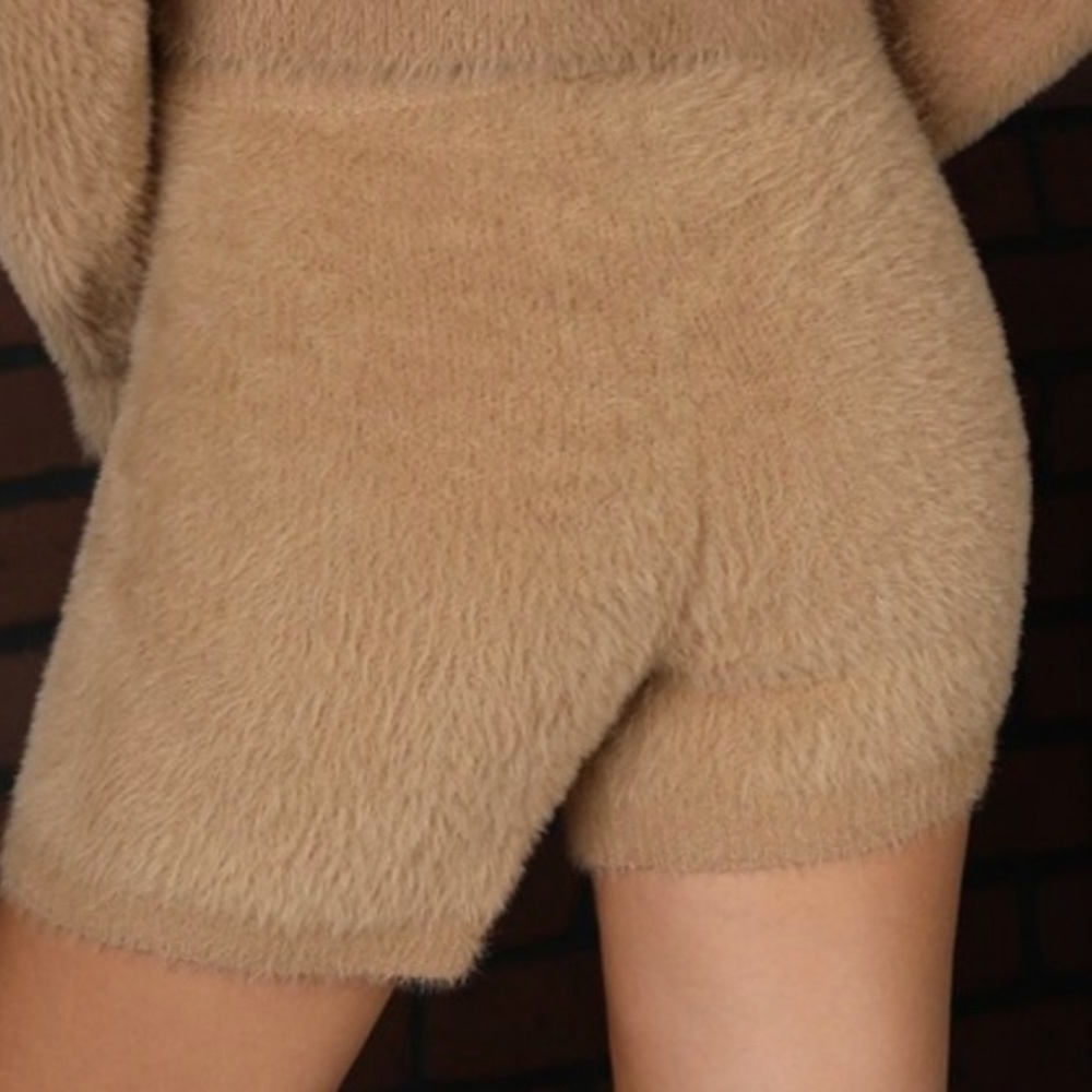 Fuzzy 🐻 🩳 - Picture 5 of 5